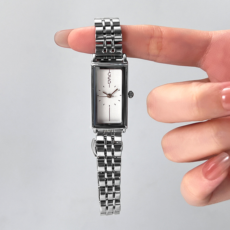 นาฬิกาข้อมือผู้หญิงสแตนเลสสตีล - Luxury Watch Vintage บทวิจารณ์และราคา