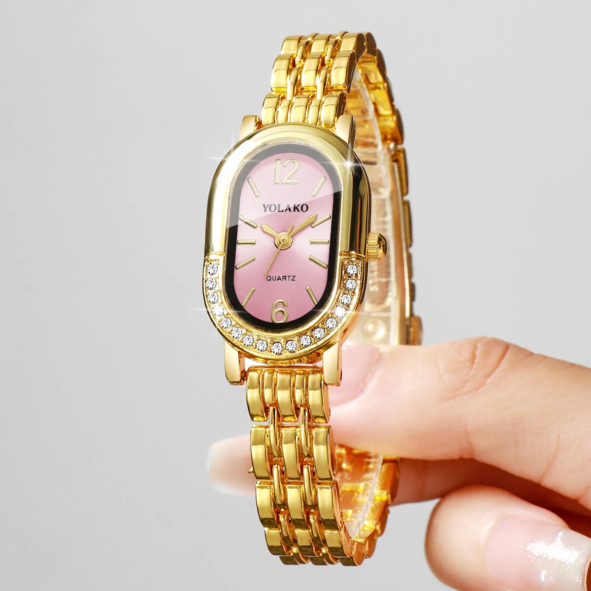 หรูหราไรน์สโตนนาฬิกาผู้หญิงควอ - Luxury Watch Case Travel บทวิจารณ์และราคา