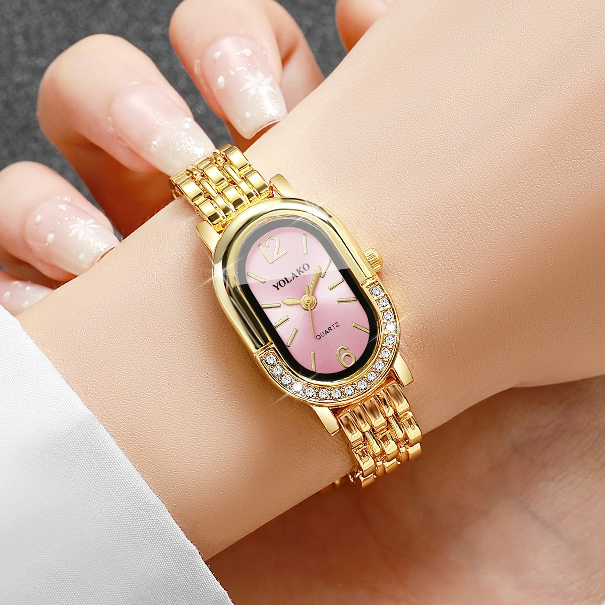 หรูหราไรน์สโตนนาฬิกาผู้หญิงควอ - Luxury Watch Case Travel บทวิจารณ์และราคา