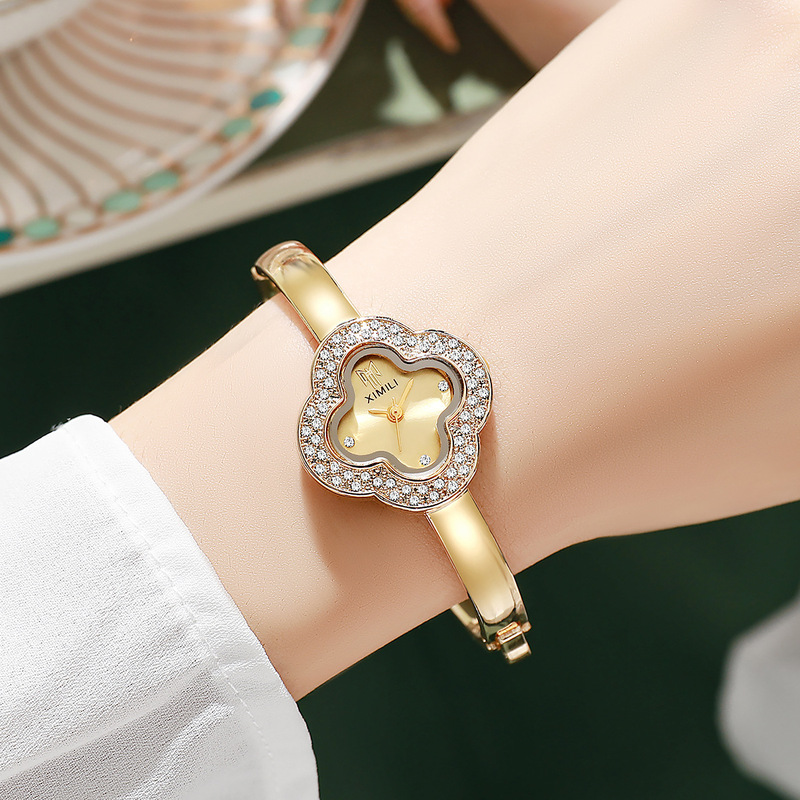 นาฬิกาข้อมือควอตซ์รูปใบโคลเวอร - Luxury Watch Kids บทวิจารณ์และราคา