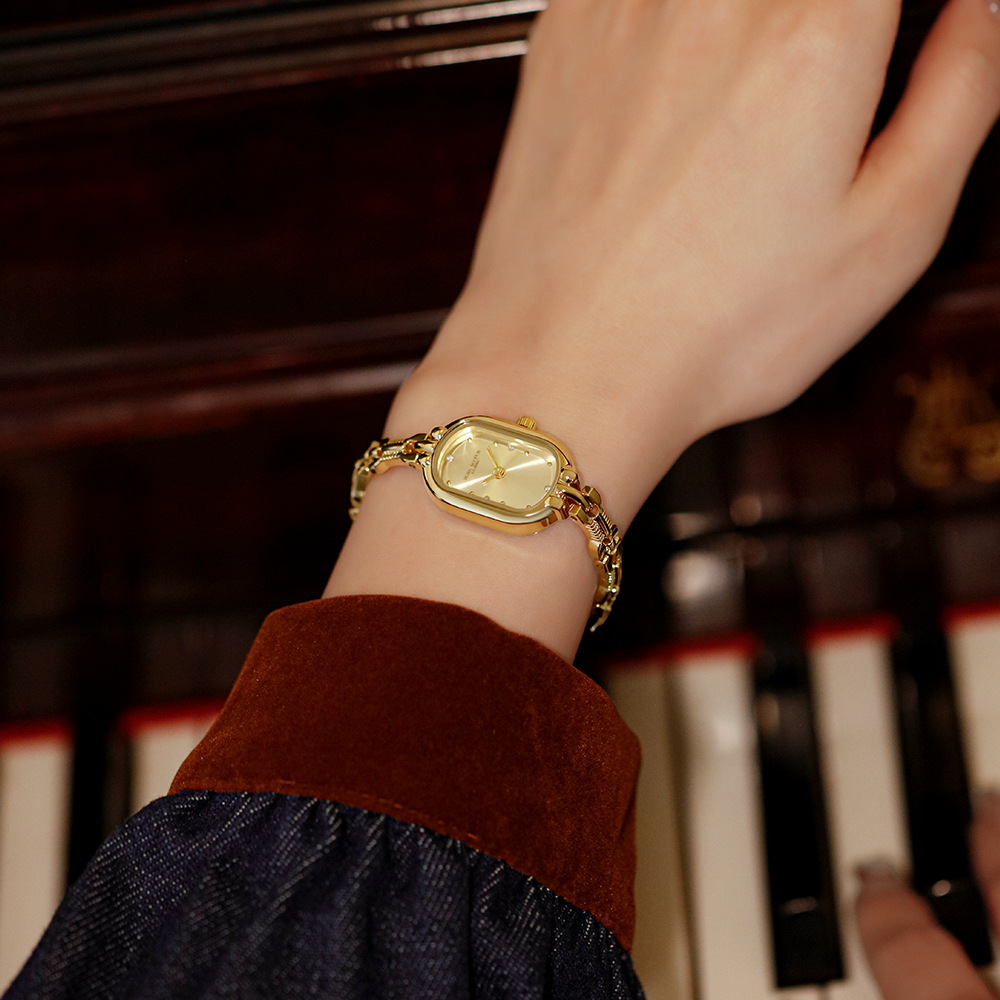 นาฬิกากําไลวินเทจที่ไม่ซ้ำกันญ - Luxury Watch Vintage บทวิจารณ์และราคา