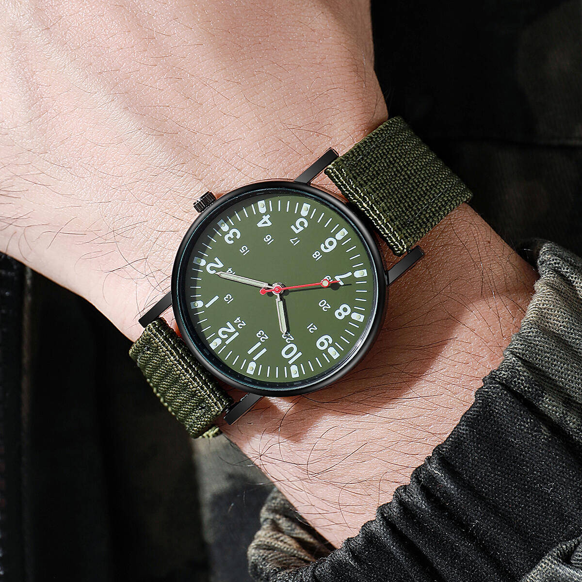 นาฬิกาผู้ชายนาฬิกาลำลองสายไนลอ - Field Watch Military บทวิจารณ์และราคา