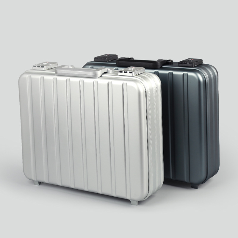 กล่องใส่นาฬิกาอลูมิเนียมสุดหรู - Luxury Watch Case Travel บทวิจารณ์และราคา