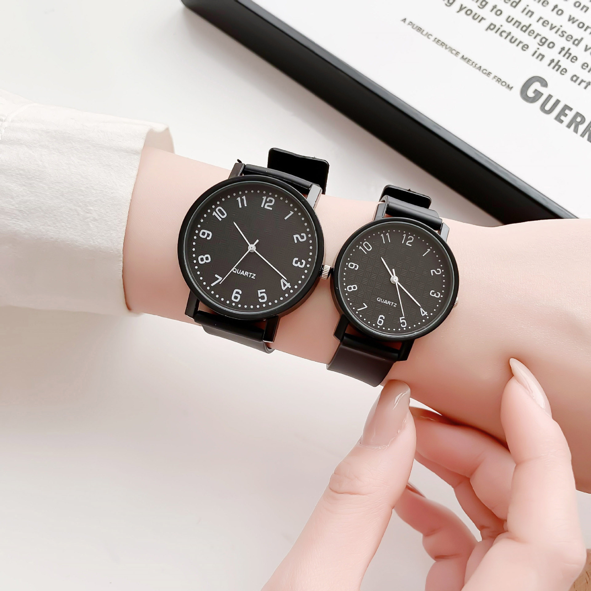 Simple สีดํานาฬิกานาฬิกาควอตซ์ - Luxury Watch Female บทวิจารณ์และราคา